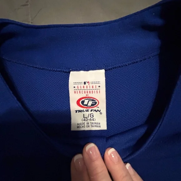 Chicago CUBS Genuine Merchandise Red, Blue and White MLB Jersey - Picture 4 of 9